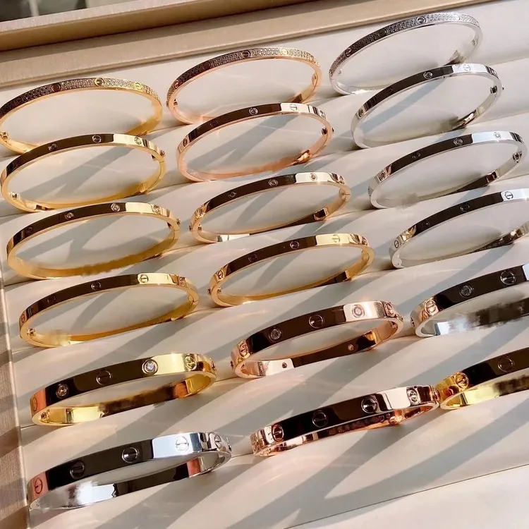 钛钢手镯 卡地亚LOVE不掉色宽窄版情侣款简约男女情人节礼物