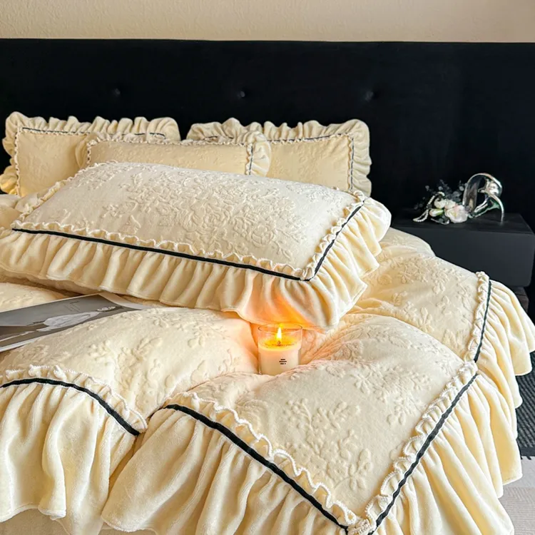 牛奶绒加厚四件套轻奢高档双面加绒欧式绣花水晶绒绒被珊瑚绒被套