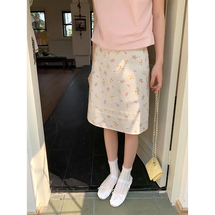 2025夏季新款印花高腰半身裙女韩版ins显瘦小个子杏色a字短裙女裙