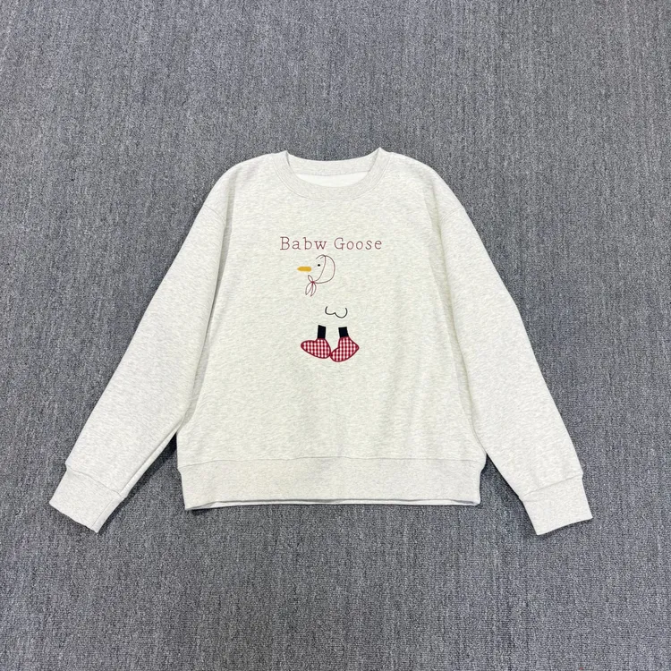 JW/静稳新品时尚休闲潮流长袖设计师款女装加绒卫衣5552571