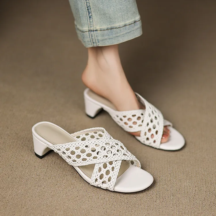 编织凉拖鞋女款2025新款爆款粗跟时尚百搭鞋子中跟一字拖夏季凉鞋