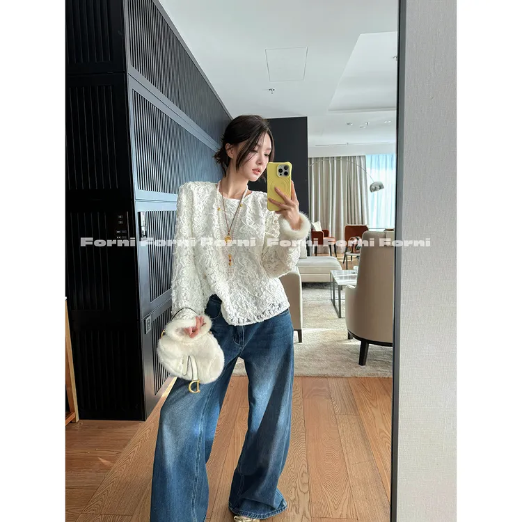 FORNI 北京罗曼蒂克 法式镂空钩花蕾丝衫袖口水貂毛立体浮雕上衣