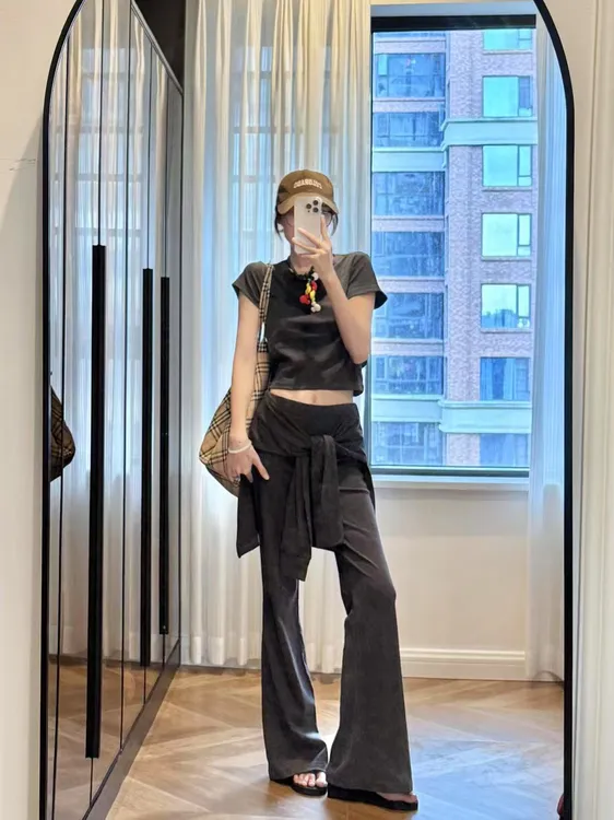 夏季新款女生韩系ins衣服修身短款显瘦短袖T恤微喇气质直筒裤套装