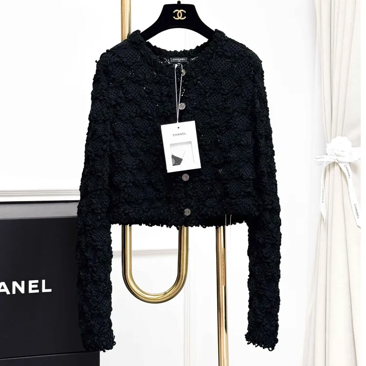 99新 Chanel/香奈儿  34码25P春夏预告黑色立体编织镂空针织开衫