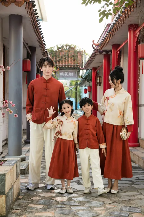 新中式亲子装一家三口全家福服装表演服母女装汉服秋冬季母子装款