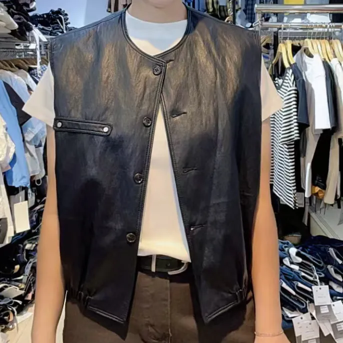 艳艳的新款皮马甲