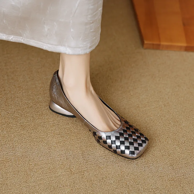 法式拼色编织低跟单鞋女2025新款真皮方头浅口小皮鞋一脚蹬奶奶鞋