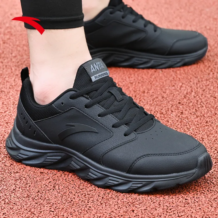 安踏男鞋跑步鞋2025官方正品黑色革面防泼水休闲运动鞋通勤鞋子