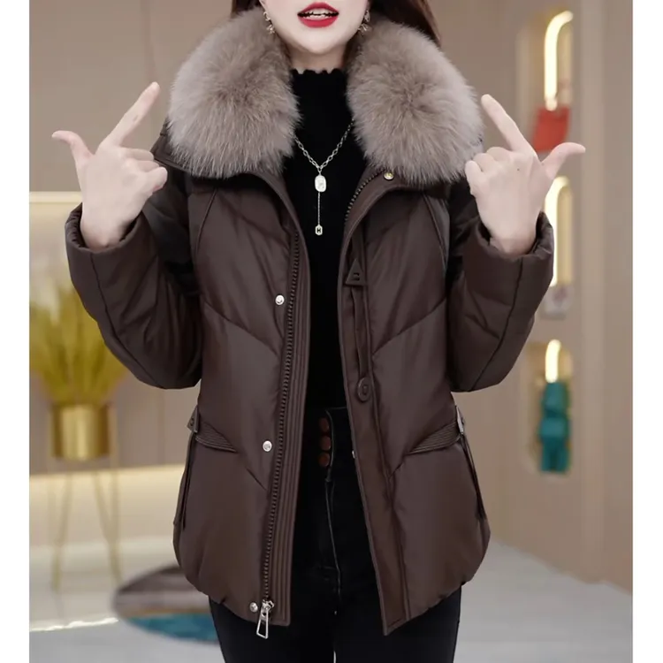 小个子妈妈时尚大毛领保暖皮羽绒服女短款冬季大码加厚白鸭绒外套