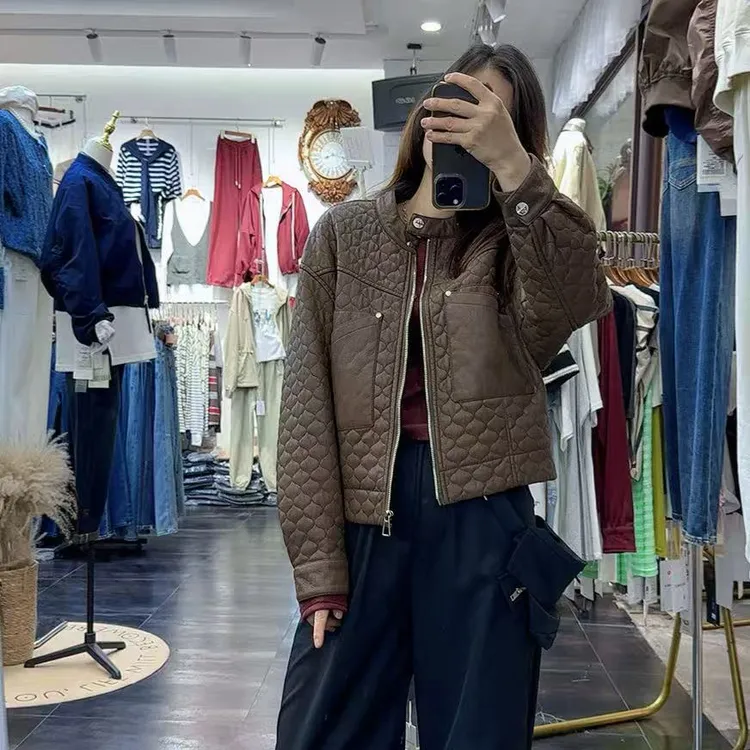 秋季新品圆领短款压格夹棉仿皮pu外套上衣女通勤机车精致高档外衣