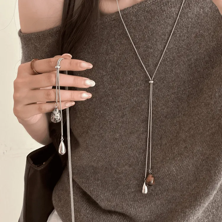 合金项链 铜合金项链 虎眼石水滴抽拉项链轻奢小众设计长款毛衣链