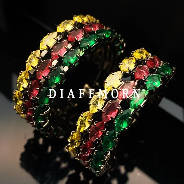 铜合金合成锆石耳饰 YM《倾城的轮廓》  重工奢华满钻耳圈