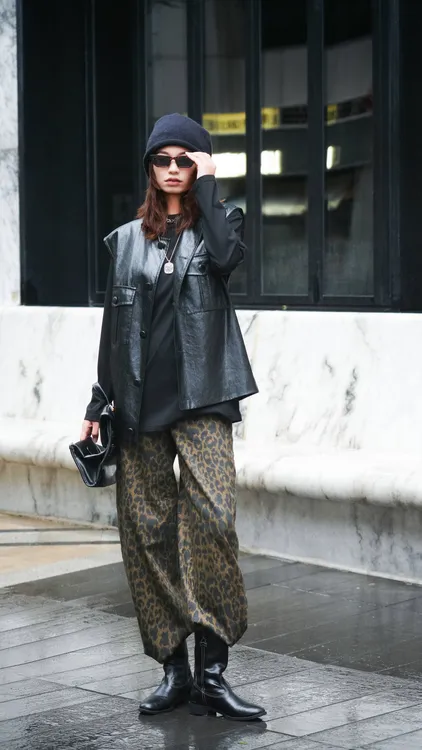 阿玛施时尚造型马甲