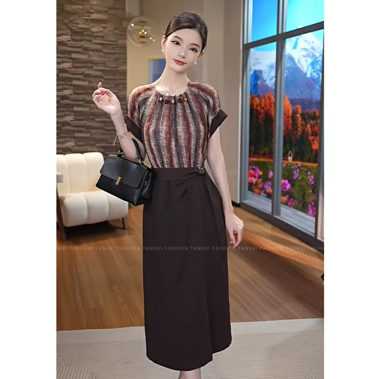 2025年夏季预售新款【QQX1095】轻奢洋气咖色设计师款时尚小众长裙