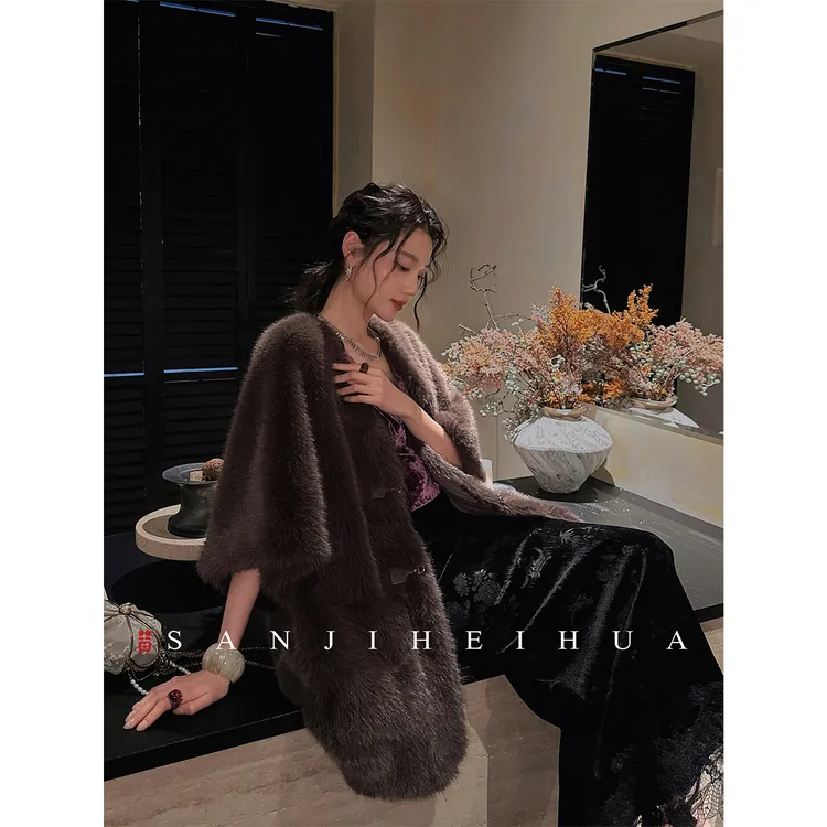 人造皮草 三吉黑花【思华容】外套女2025新款印色环保狐狸长毛外套