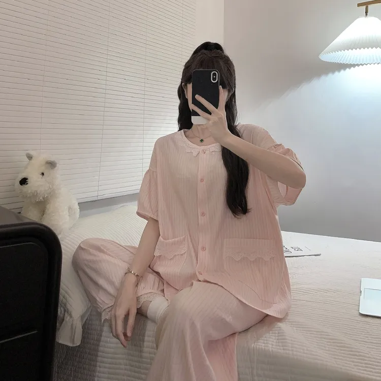 慵懒风夏季薄款睡衣女短袖八分裤宽松大码条纹蕾丝拼接家居服套装