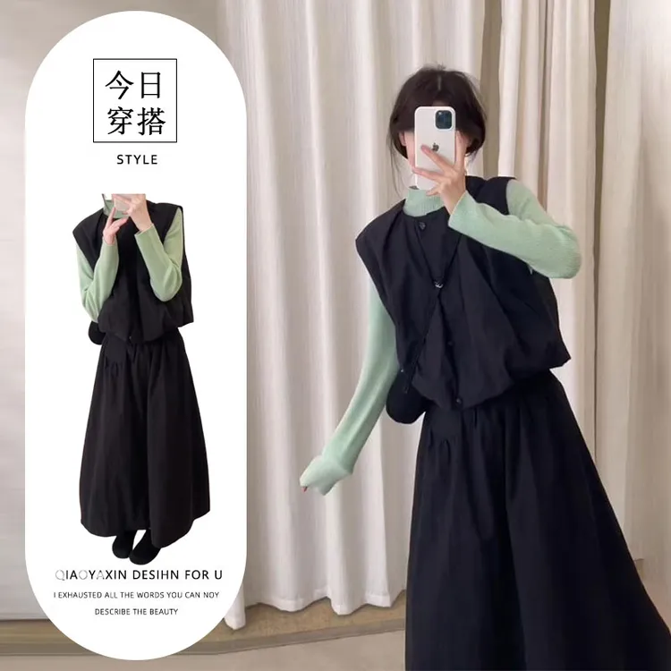 2025秋冬新款法式温柔风花苞马甲棉服叠穿针织打底衫半身裙三件套