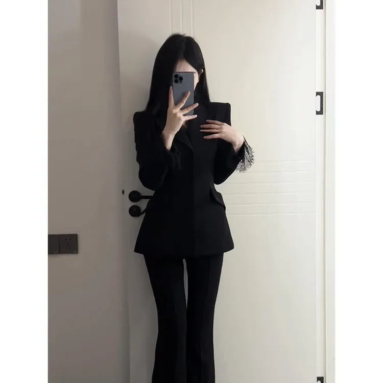 【早秋穿搭】黑色蕾丝拼接西装高级套装设计感气质名媛微喇裤两件套