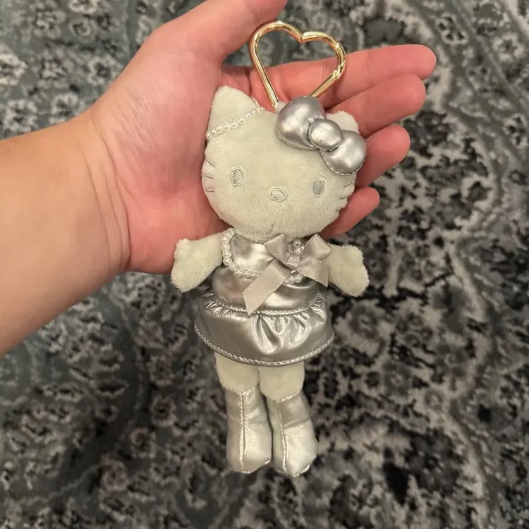 【台北限定】Hello Kitty 银色长腿Kitty钥匙扣玩偶