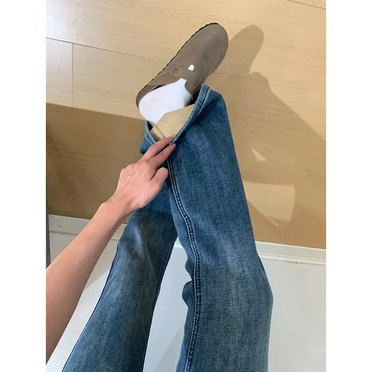 复古设计感加绒微喇叭牛仔裤女2025秋冬新款高腰提臀显瘦马蹄裤子