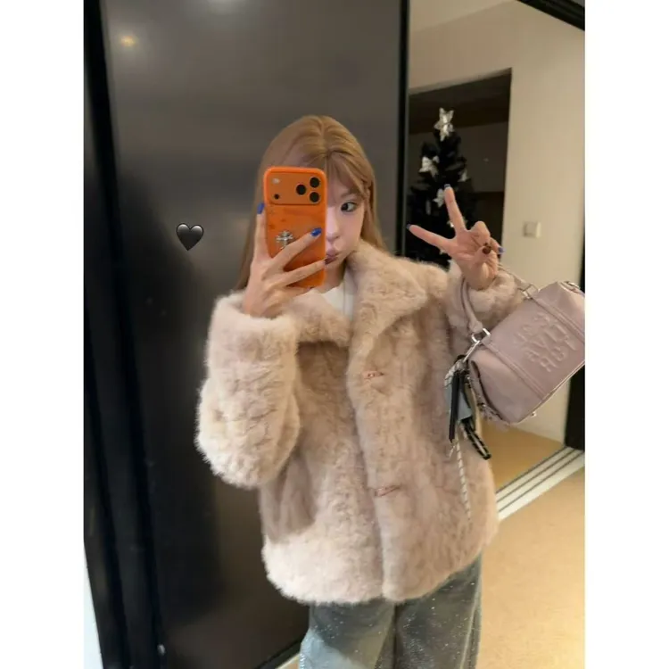 “奶霜贝果”保暖翻领冬季立领女短外套时尚短款