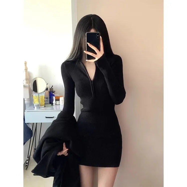 黑色包臀连衣裙女短裙子御姐性感穿搭套装早秋冬季2025新款内搭厚