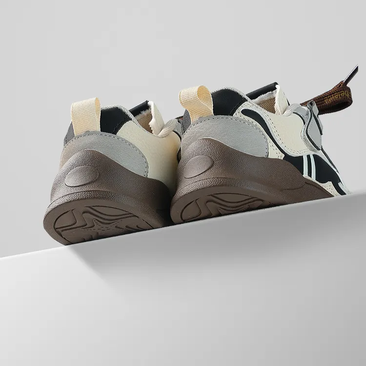 AROKENI/安路克妮儿童板鞋春秋新款厚底时尚运动鞋百搭休闲童鞋