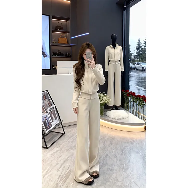 休闲风杏色长袖卫衣外套卫裤套装女2025冬季新款洋气运动风两件套