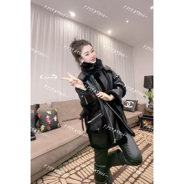 PP 2026 | 椿屿 秋冬暖系风黑皮毛一体轻奢休闲鹅绒服59612
