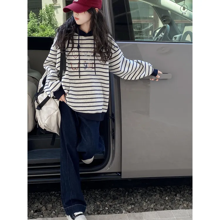 女童秋套装2025新款洋气中大童超好看儿童刺绣条纹卫衣帽衫两件套
