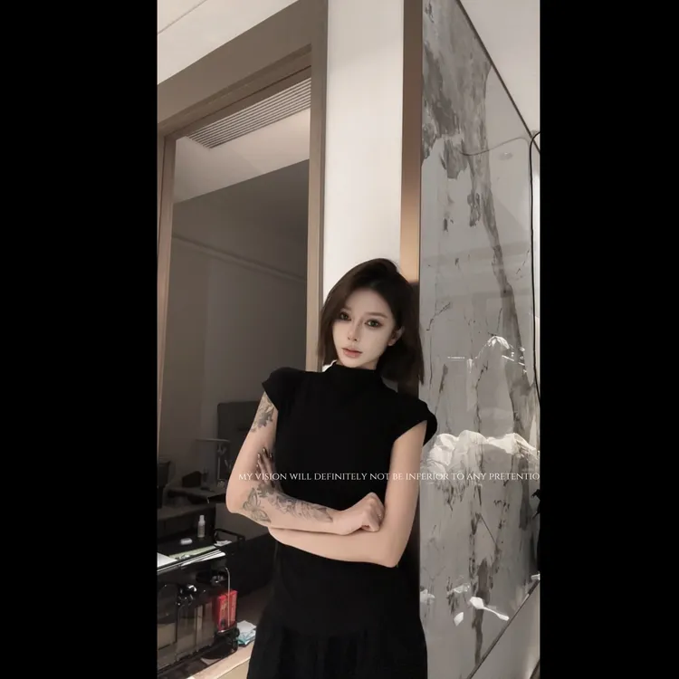 Black vitality【灵魂契合】高级感收身完美身材定制背心上衣