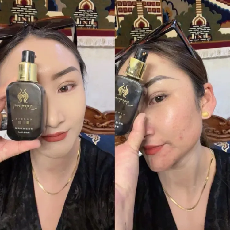 恭色持妆遮瑕粉底液