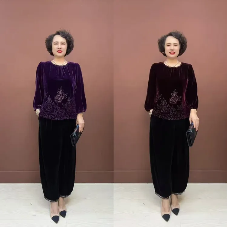 Ai-秋季新款中老年圆领长袖镂空烧花宽松显瘦上衣