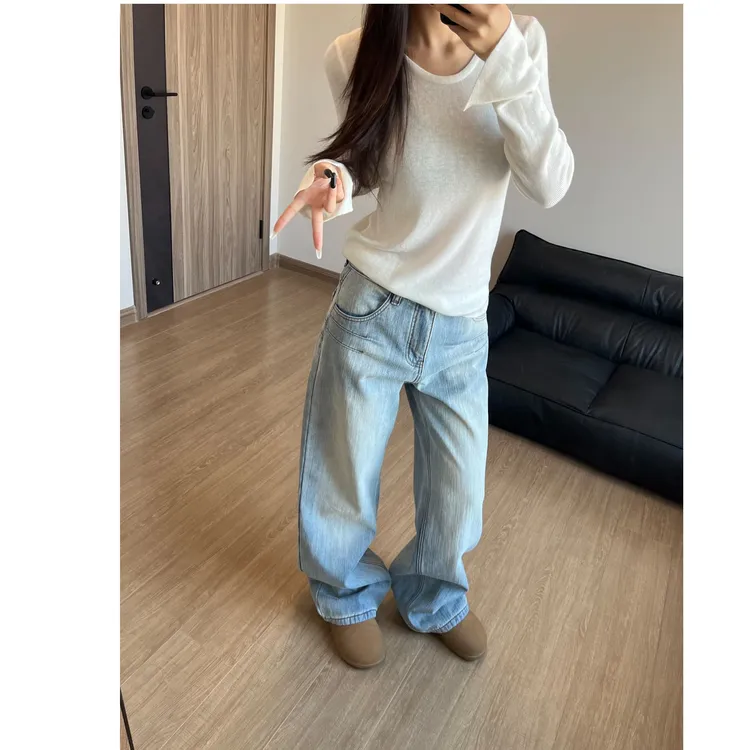 浅蓝色高腰阔腿裤子设计感显腿长2025秋冬季新款直筒弯刀牛仔裤女