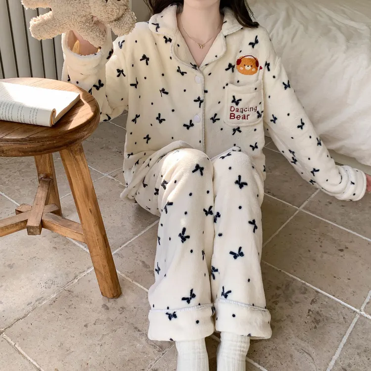 诱慕2025冬季新款波点蝴蝶结可爱甜美慵懒感保暖睡衣家居服套装