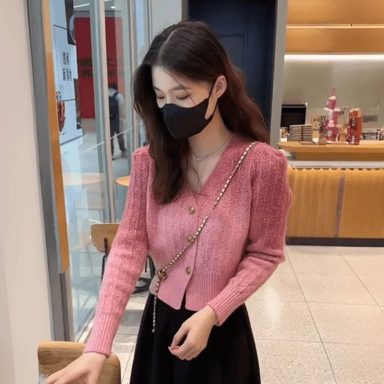 小香风法式气质上衣渐变色v领收腰短款毛衣单排扣针织开衫女秋冬