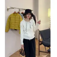玳妮【舒适感】秋季新款连帽抽绳针织开衫胸口笑脸标志休闲百搭洋气
