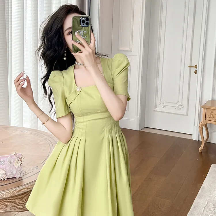 小裙子女款夏季新款女装法式小个子收腰纯欲风气质绿色连衣裙字裙