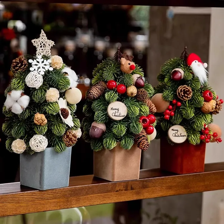 圣诞节装饰桌面圣诞树节日氛围布置诺贝松圣诞树摆件花环藤条挂件