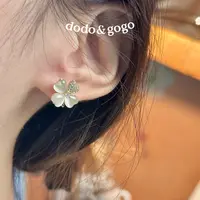DODOGOGO 合金玻璃耳饰 微镶玻璃爱心花朵法式设计感耳饰简约