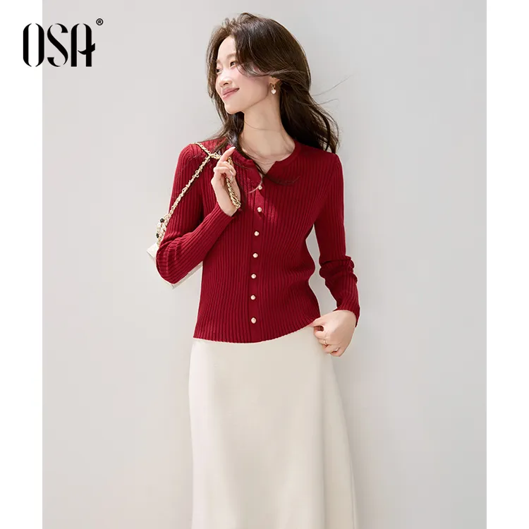 OSA/欧莎 勃艮第红色显瘦针织衫女竖坑条正肩毛衣上衣S125C16031
