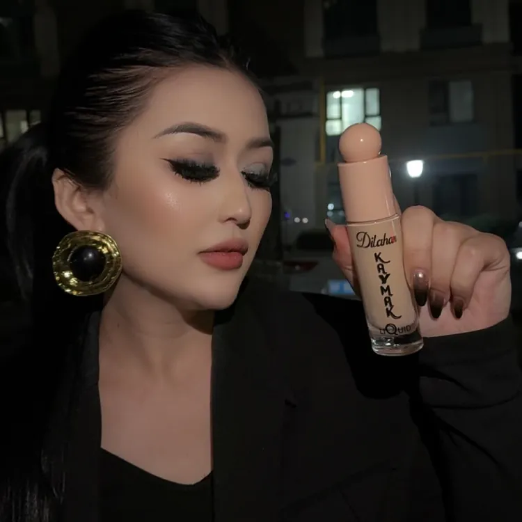 DILAHAN迪拉汗粉底液