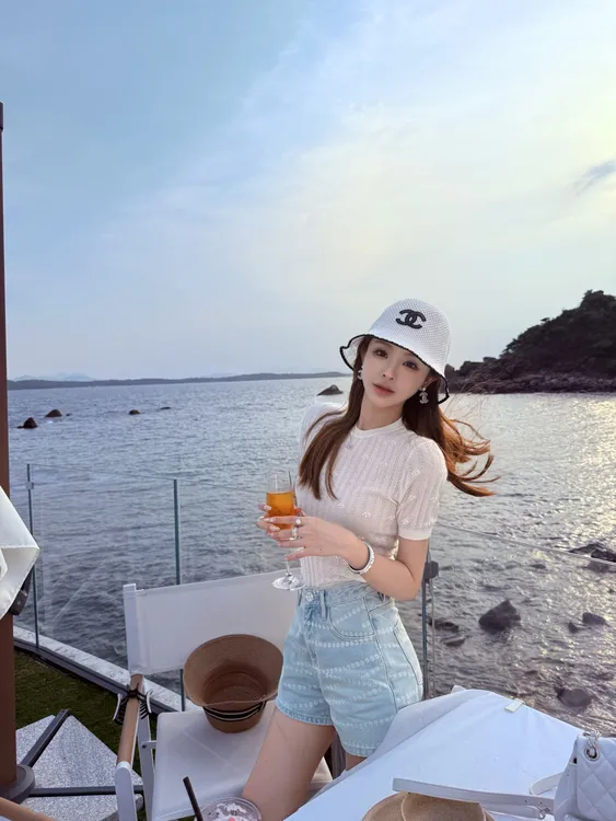 XUEXUE丨【小香碎花】经典立体山茶花小香风设计针织上衣GD25-ZZ291