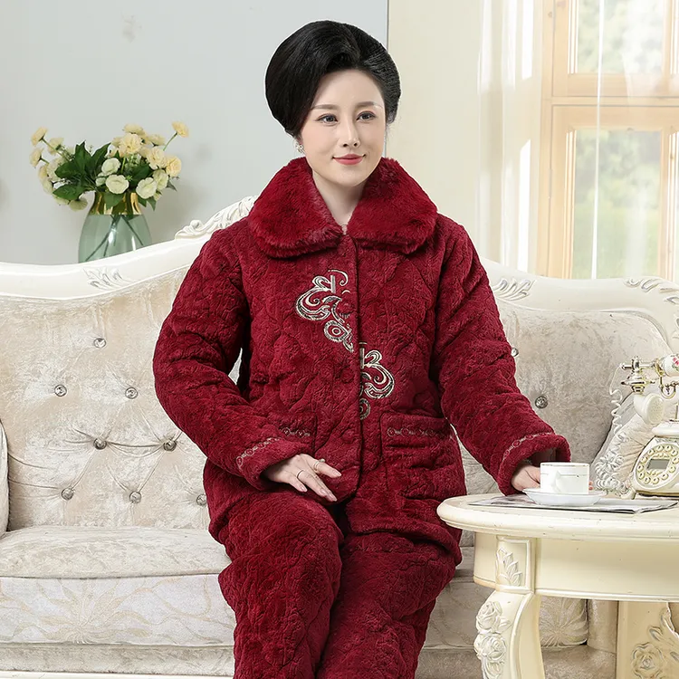 三层夹棉妈妈睡衣女秋冬款珊瑚绒加绒加厚中老年家居服套装冬季