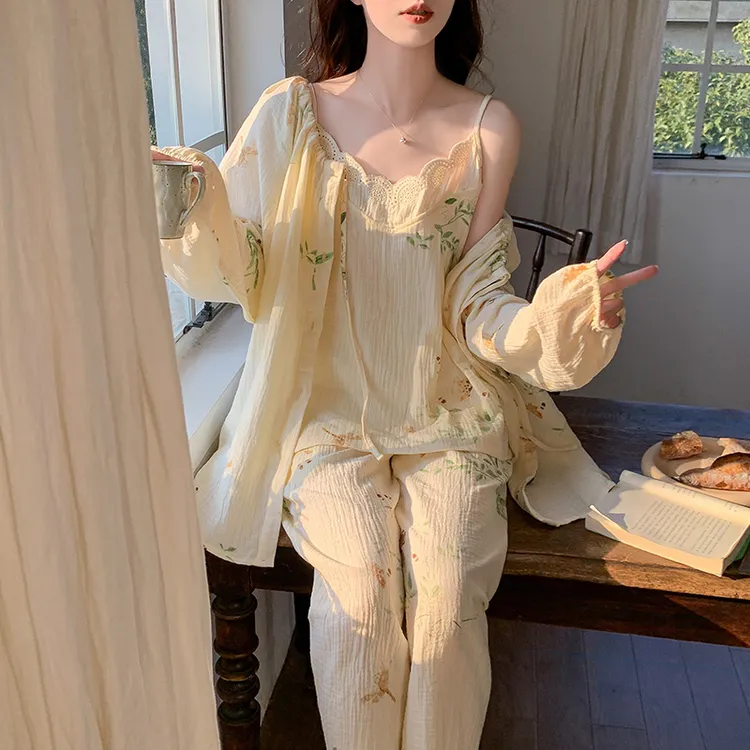 宫廷风2025新款简约田园花吊带睡衣女春秋季长袖三件套家居服外穿