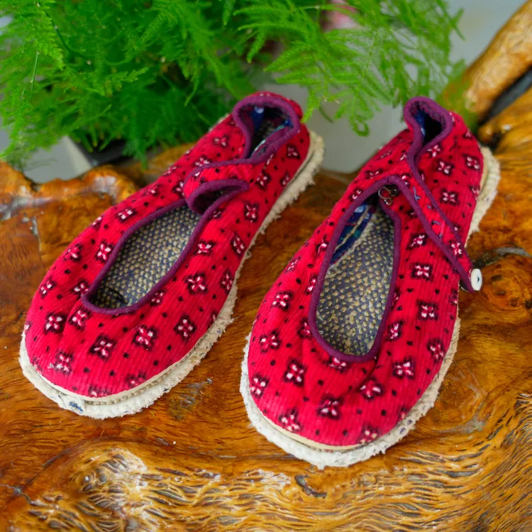 复古怀旧老灯草绒女士方口鞋千层底透气软底老北京布鞋