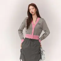 J037【金拐子专属】CHUU字母提花设计拼接长袖毛绒开衫针织衫-F