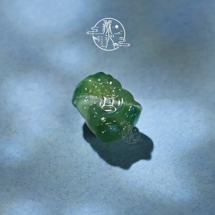 7.5MM绿白缠丝玛瑙雕刻貔貅配饰吞金兽文玩手串DIY配珠单珠散珠子