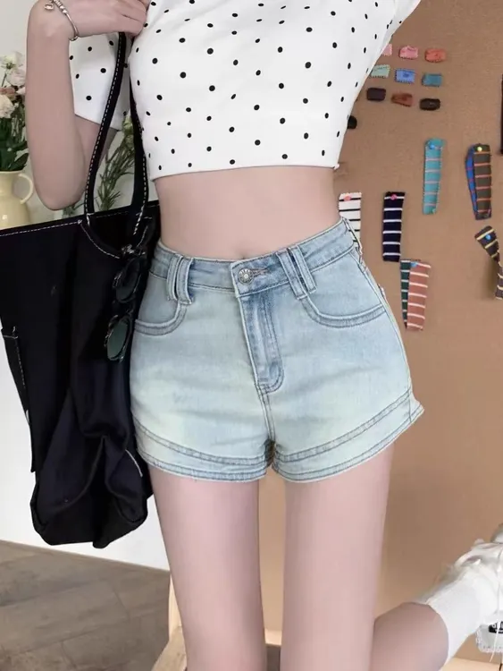 浅色阔腿牛仔短裤女夏季2025新款辣妹弹力高腰显瘦修身包臀热裤潮