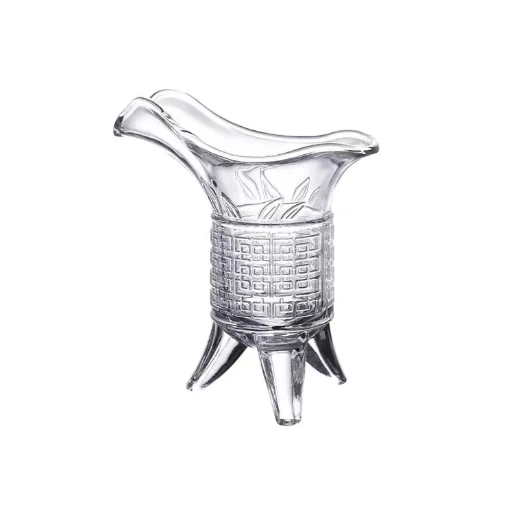 新中式个性豪华帝王专用酒杯创意仿古透明三足帝王茶水杯酒杯